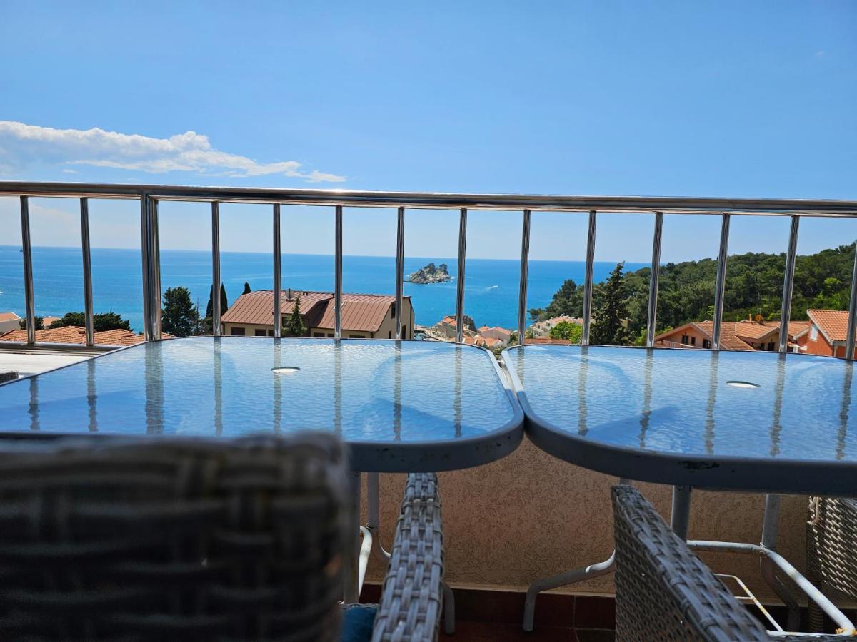 Medin Apartments Bluvista Petrovac Екстер'єр фото