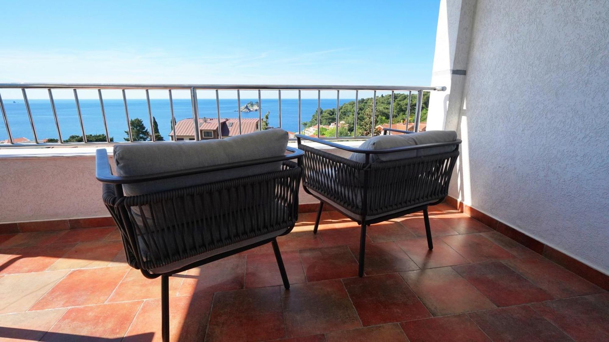 Medin Apartments Bluvista Petrovac Екстер'єр фото
