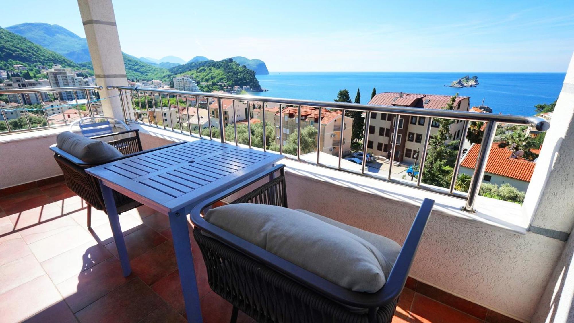 Medin Apartments Bluvista Petrovac Екстер'єр фото